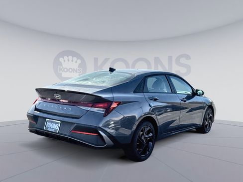 New 2026 Hyundai Elantra Sport image 7