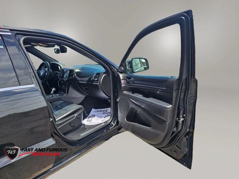 Used 2021 Jeep Grand Cherokee Overland AWD/4WD image 11