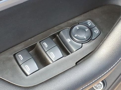 Used 2024 Chevrolet Blazer LT w/ Convenience Package FWD image 16