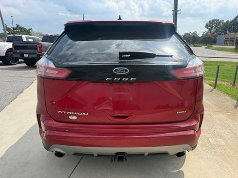 Used 2022 Ford Edge Titanium w/ Equipment Group 301A AWD/4WD image 9