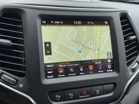 Used 2023 Jeep Cherokee Altitude Lux image 21