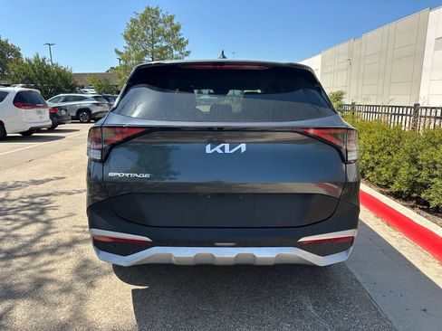 Used 2024 Kia Sportage EX FWD image 6