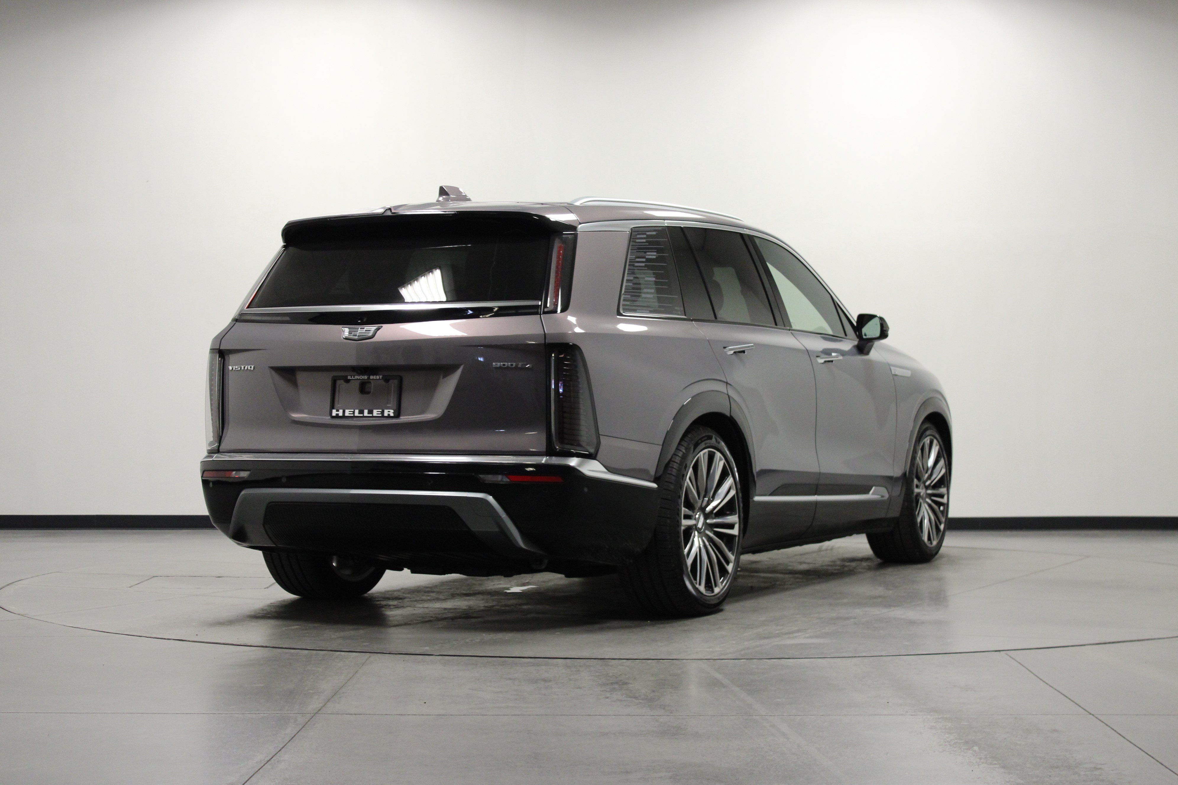 Used 2026 Cadillac Vistiq Premium Luxury AWD/4WD image 4