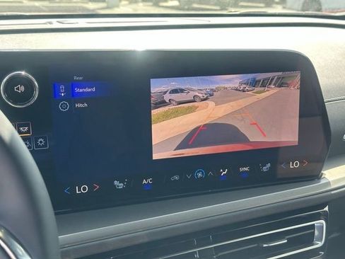 New 2026 Chevrolet Traverse LT w/ LPO, Floor Liner Package AWD/4WD image 9