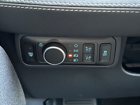 New 2025 Ford Mustang Mach-E Premium image 23