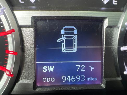 Used 2018 Toyota 4Runner SR5 Premium AWD/4WD image 23