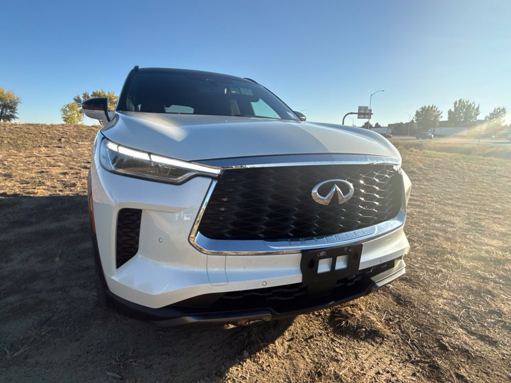 Used 2023 INFINITI QX60 Autograph w/ Cargo Package AWD/4WD image 2