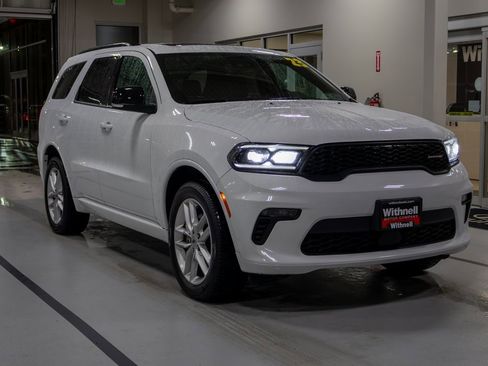 Used 2023 Dodge Durango GT image 5