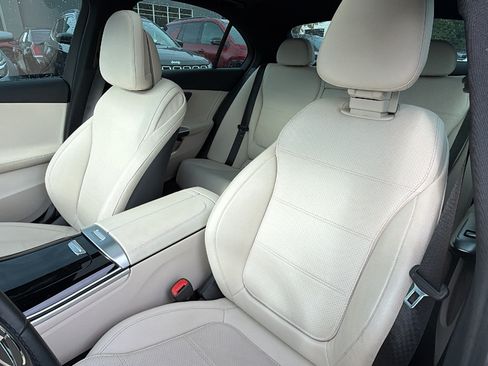 Used 2023 Mercedes-Benz C 300 Sedan image 16