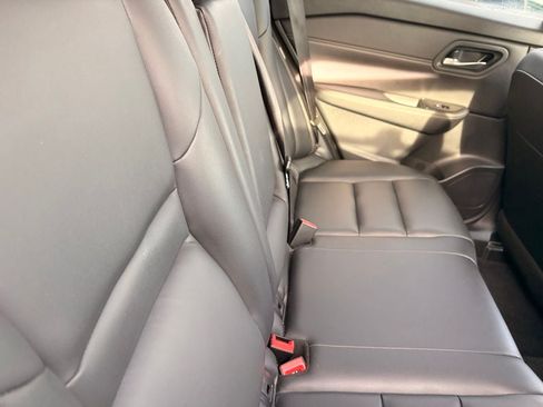 Certified 2026 Nissan Rogue SL FWD image 13