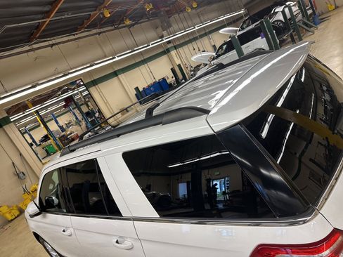 Used 2020 Ford Expedition XLT w/ Equipment Group 202A image 5