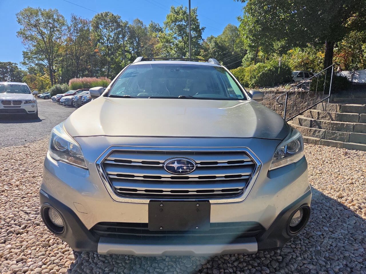Used 2015 Subaru Outback 2.5i Limited AWD/4WD image 2