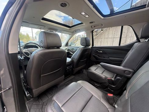 Used 2019 Chevrolet Traverse Premier w/ LPO, Floor Liner Package AWD/4WD image 20