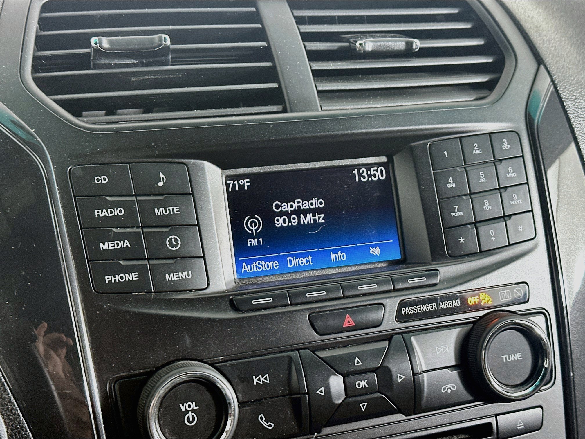 Used 2016 Ford Explorer FWD image 19