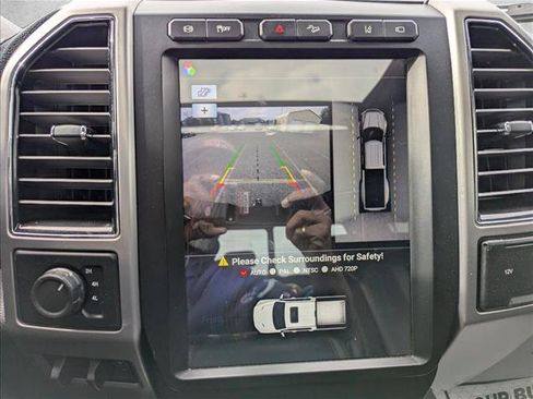 Used 2019 Ford F450 Platinum w/ Platinum Ultimate Package AWD/4WD image 19