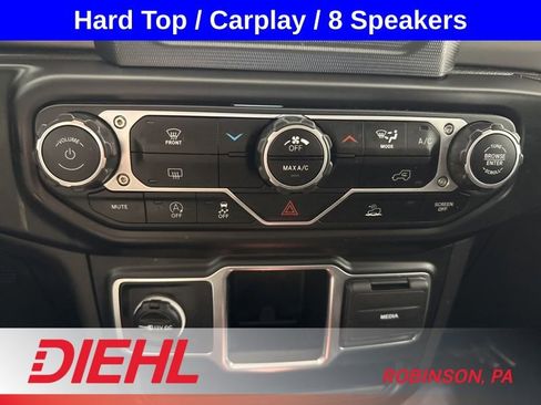 Used 2022 Jeep Wrangler Sport AWD/4WD image 28