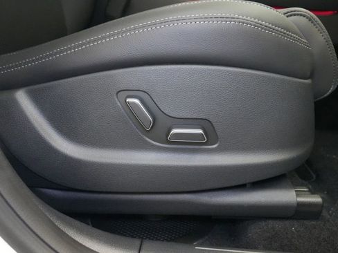 New 2026 Genesis GV70 2.5T image 40