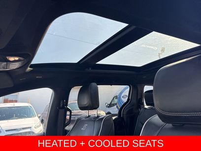 Used 2025 Chrysler Pacifica Limited