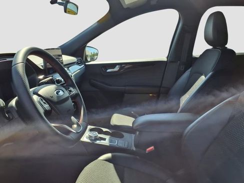 Used 2025 Ford Escape ST-Line AWD/4WD image 7