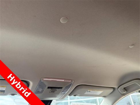 Used 2022 Toyota RAV4 LE image 15