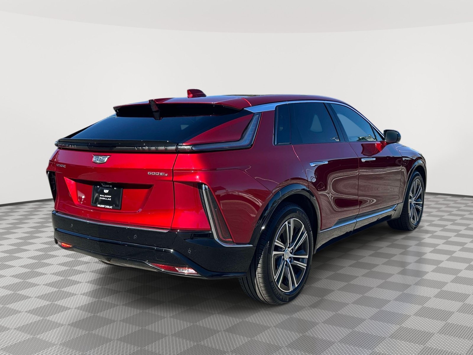 Certified 2024 Cadillac Lyriq Luxury AWD/4WD image 6