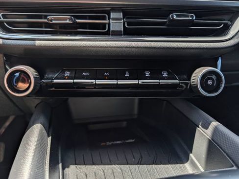 Used 2025 Chevrolet Equinox EV RS w/ LPO, All-Weather Mat Package FWD image 25