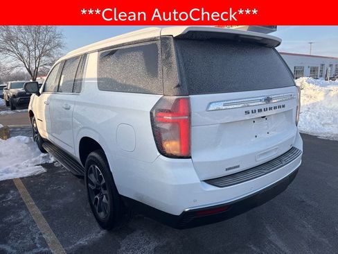 Used 2021 Chevrolet Suburban LT image 4