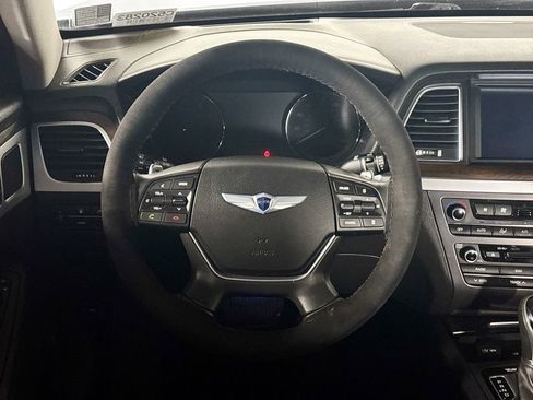 Used 2015 Hyundai Genesis 3.8 image 13