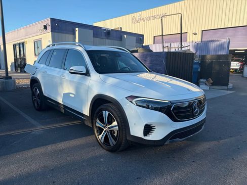 Used 2023 Mercedes-Benz EQB 250+ image 3