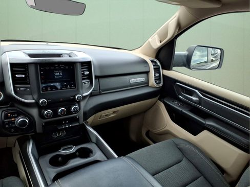 Used 2020 RAM 1500 Big Horn AWD/4WD image 14