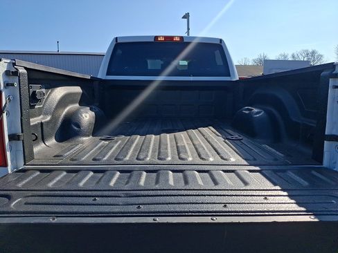 Used 2024 RAM 3500 Big Horn w/ Snow Chief Group AWD/4WD image 27