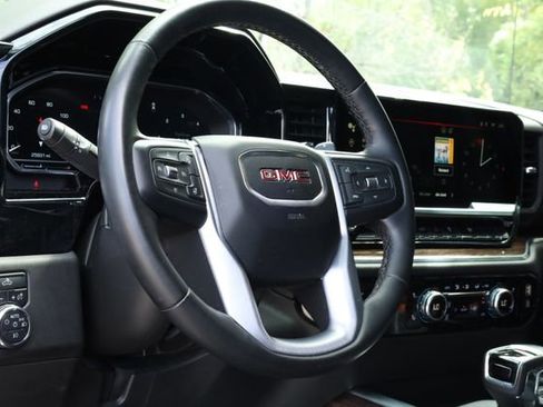 Used 2023 GMC Sierra 1500 Elevation image 29