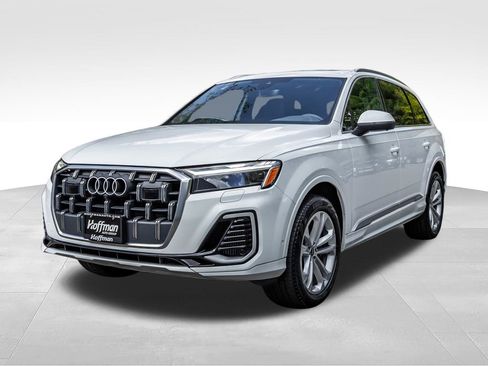 Used 2025 Audi Q7 3.0T Premium Plus AWD/4WD image 12