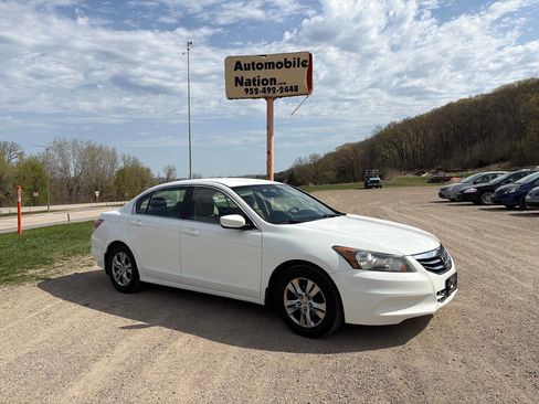 Used 2011 Honda Accord SE image 2