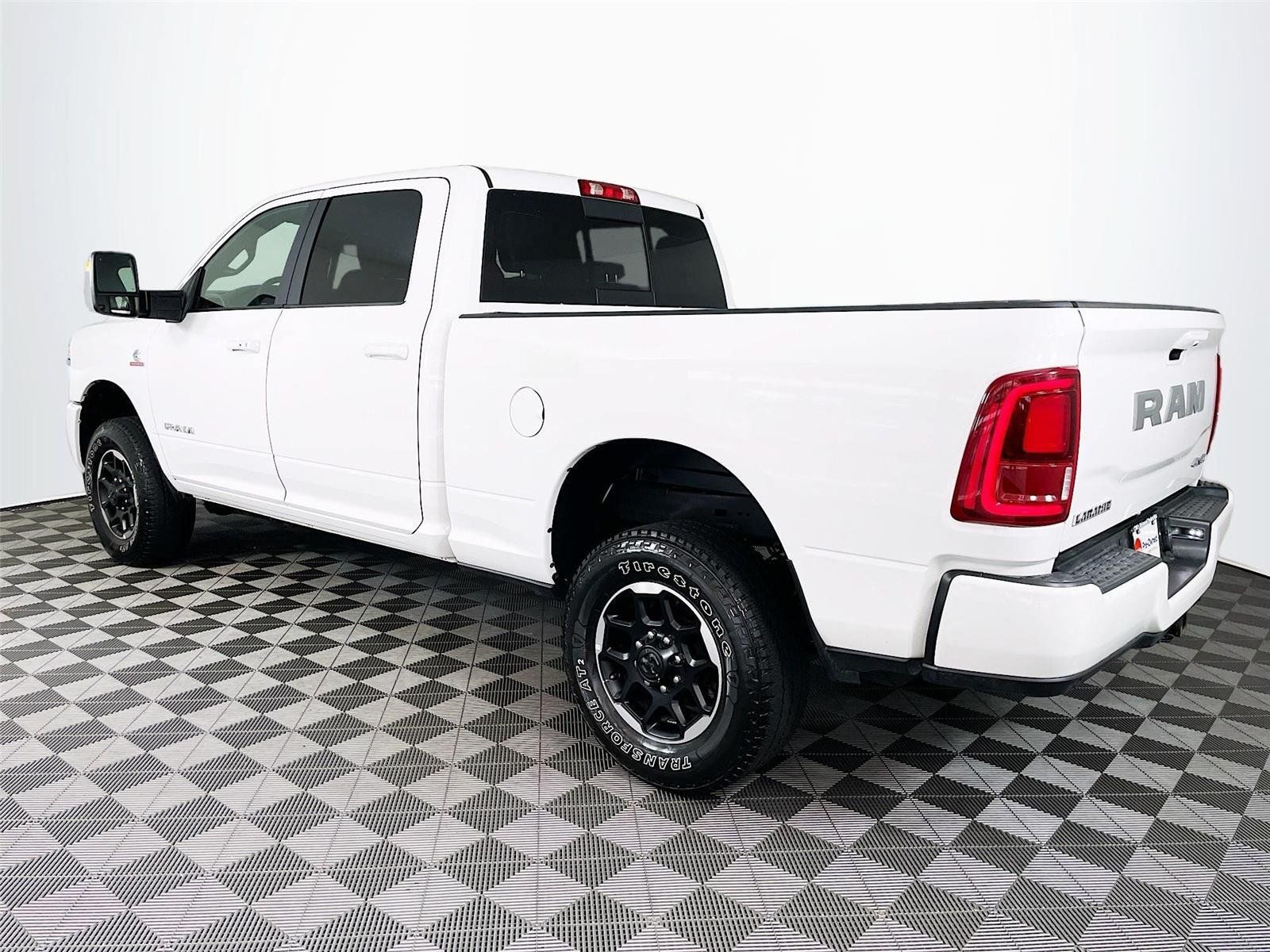 Used 2026 RAM 2500 Laramie AWD/4WD image 6