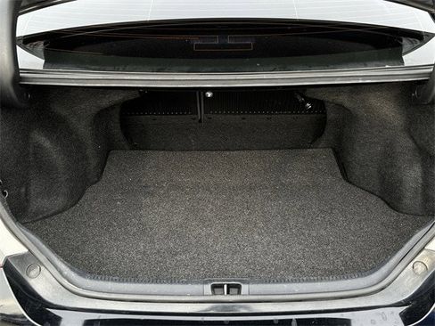 Used 2017 Toyota Camry image 29