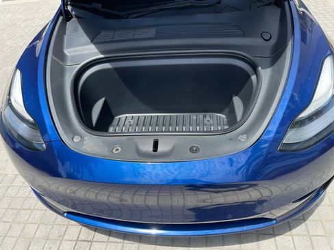 Used 2023 Tesla Model Y Long Range AWD/4WD image 33