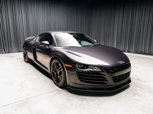 Used 2011 Audi R8 V8 image 6