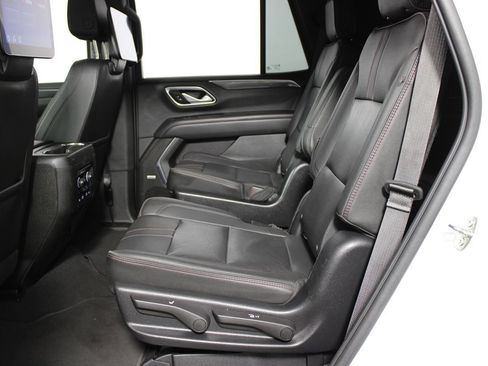 Used 2022 Chevrolet Tahoe RST w/ Luxury Package AWD/4WD image 39