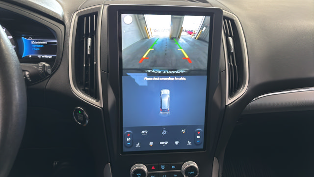 Used 2022 Ford Edge SEL AWD/4WD image 14