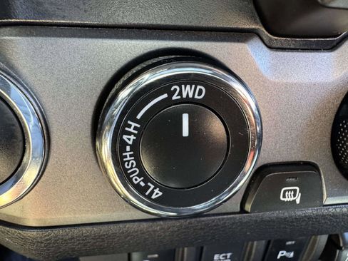 Used 2019 Toyota Tacoma TRD Pro AWD/4WD image 38
