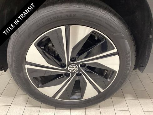 Used 2024 Volkswagen Taos SE AWD/4WD image 22