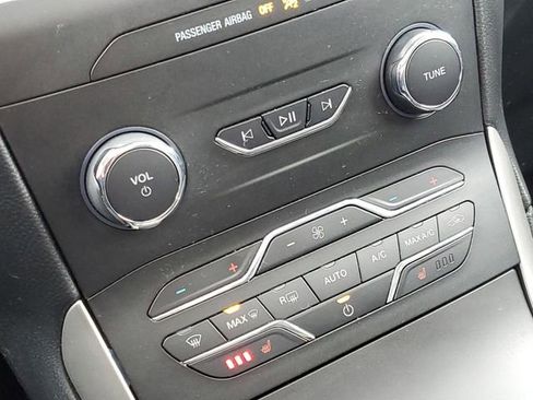 Used 2020 Ford Edge SEL w/ Convenience Package image 21