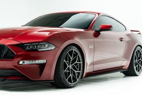 Used 2020 Ford Mustang GT Premium w/ GT Performance Package RWD image 9