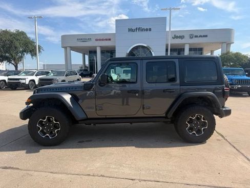 Used 2023 Jeep Wrangler Unlimited Rubicon 4xe w/ Cold Weather Group AWD/4WD image 4