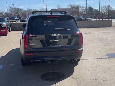 Used 2022 Kia Telluride SX w/ Nightfall Edition Package image 9