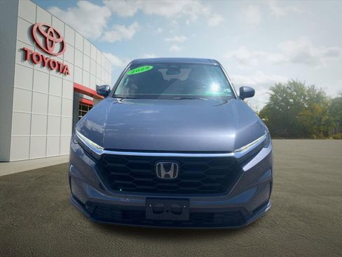 Used 2025 Honda CR-V LX image 8