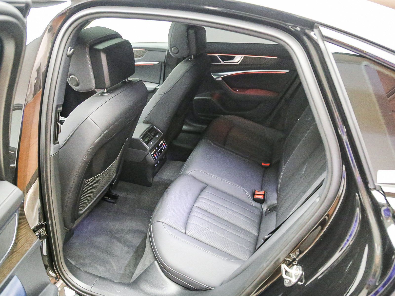 Used 2021 Audi A6 Premium Plus w/ Premium Plus Package AWD/4WD image 21
