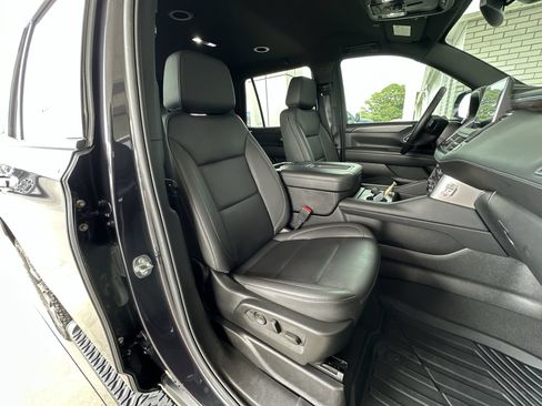 Used 2024 Chevrolet Tahoe Z71 w/ Luxury Package AWD/4WD image 28