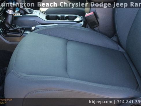 Used 2021 Jeep Wrangler Unlimited Sport image 36